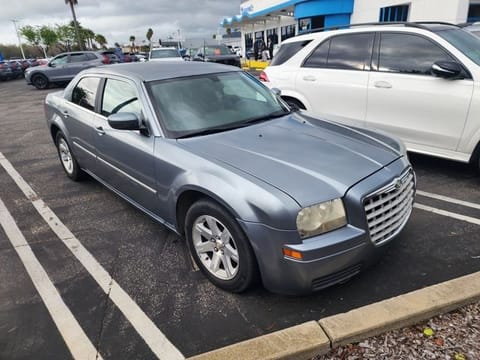 1 image of 2007 Chrysler 300 Base