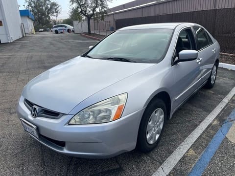 1 image of 2004 Honda Accord LX
