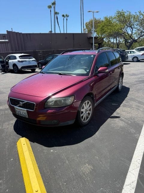 1 image of 2006 Volvo V50 T5