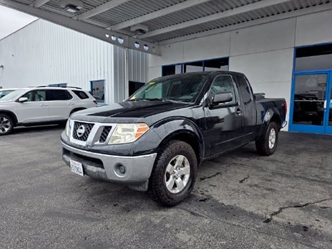 1 image of 2010 Nissan Frontier SE