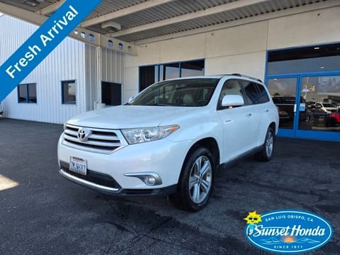 1 image of 2011 Toyota Highlander Limited