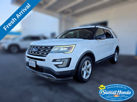 1 image of 2016 Ford Explorer XLT