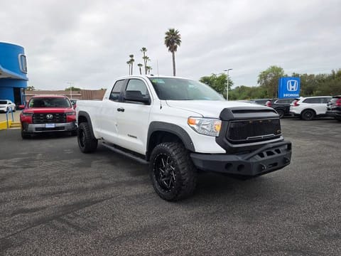 2017 Toyota Tundra SR5