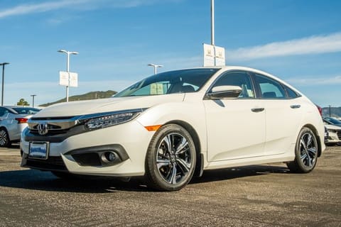1 image of 2018 Honda Civic Touring