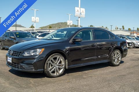 1 image of 2018 Volkswagen Passat 2.0T R-Line