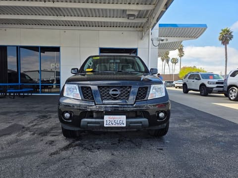 2020 Nissan Frontier SV