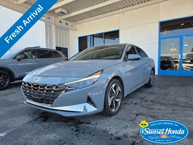 2021 Hyundai Elantra 2.0 Limited IVT's photo