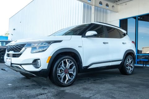 1 image of 2021 Kia Seltos SX