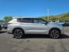 6 thumbnail image of  2022 Mitsubishi Outlander ES