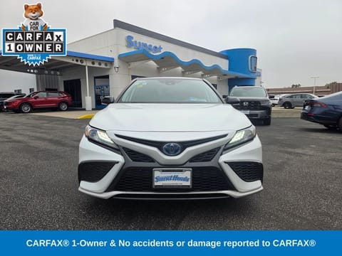 2022 Toyota Camry Hybrid XSE