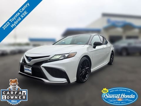 1 image of 2022 Toyota Camry Hybrid XSE
