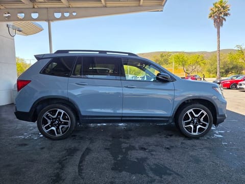 2023 Honda Passport Elite