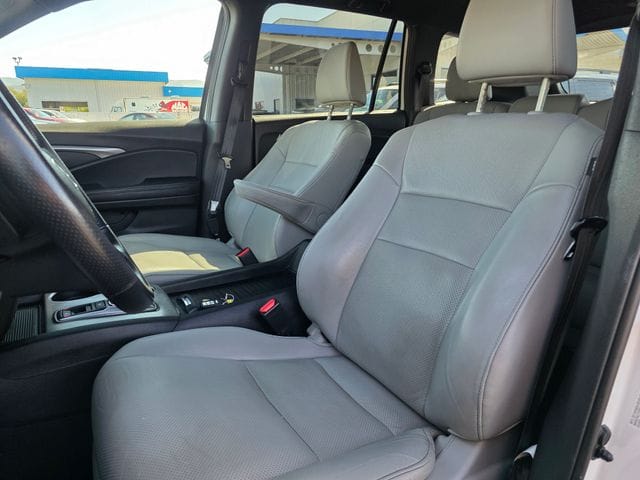 2023 Honda Passport EX-L - Photo 30