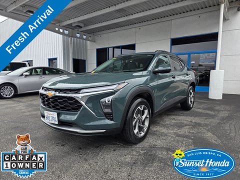 1 image of 2025 Chevrolet Trax LT