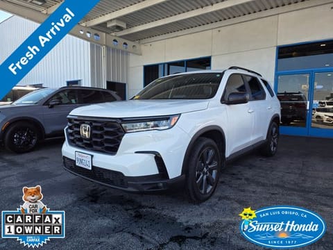 1 image of 2025 Honda Pilot Sport