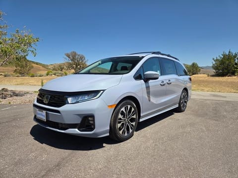 1 image of 2026 Honda Odyssey Elite