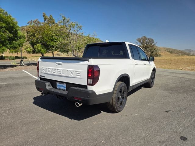 2026 Honda Ridgeline Black Edition - Photo 6