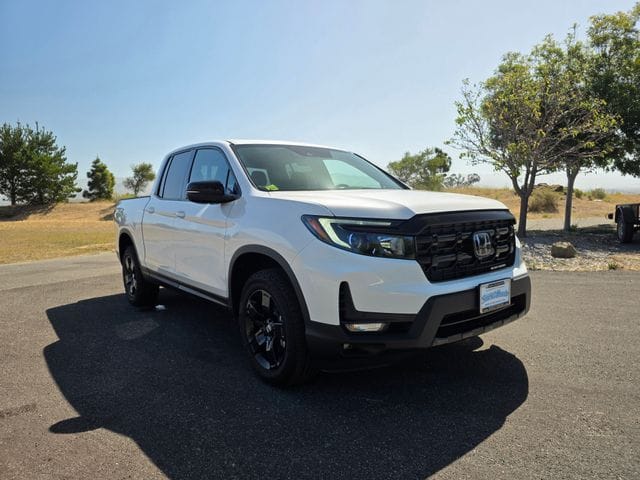 2026 Honda Ridgeline Black Edition - Photo 4