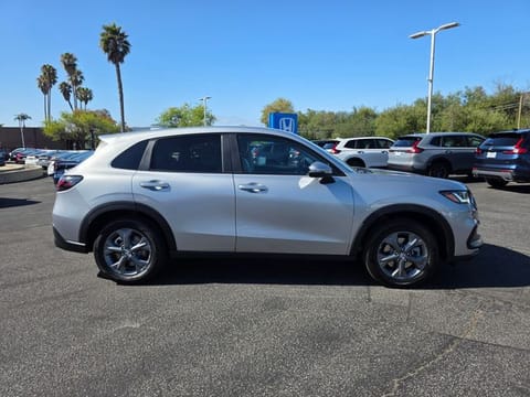 2027 Honda HR-V LX