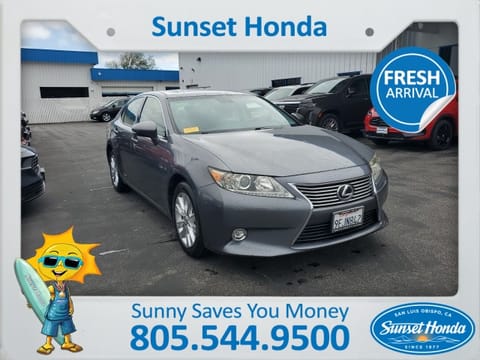 1 image of 2014 Lexus ES 300h