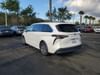 7 thumbnail image of  2023 Toyota Sienna LE