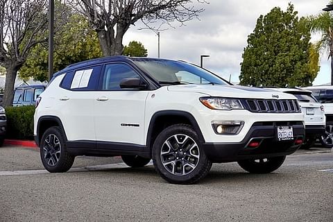 1 image of 2019 Jeep Compass Trailhawk