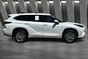 13 thumbnail image of  2020 Toyota Highlander Platinum