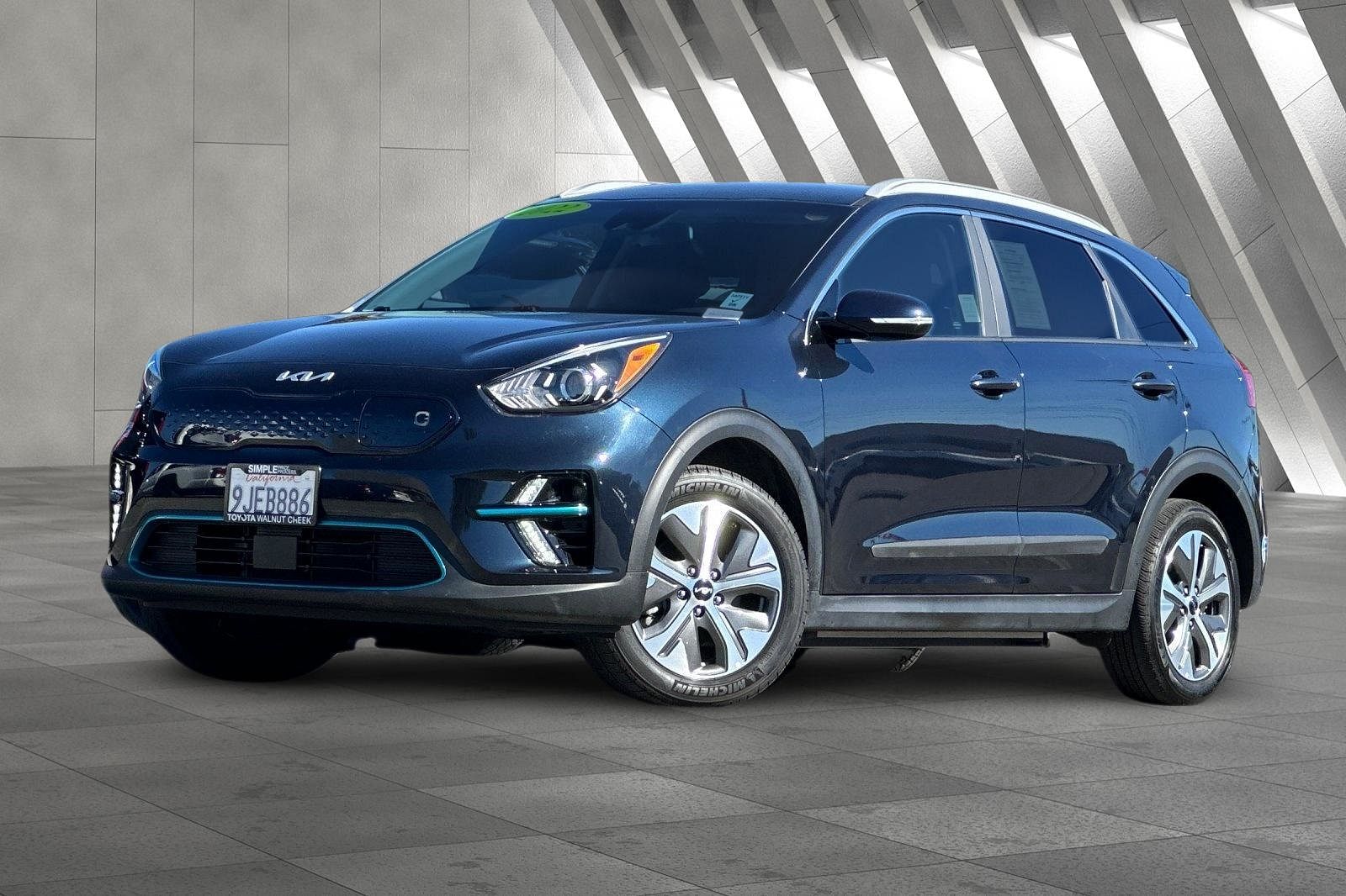 Used 2022 Kia Niro EX with VIN KNDCC3LG2N5124702 for sale in Walnut Creek, CA