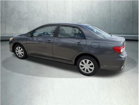 1 image of 2011 Toyota Corolla LE