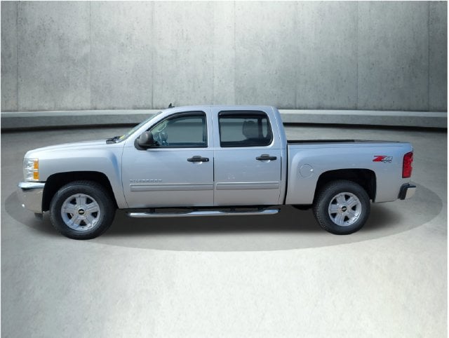 Used 2013 Chevrolet Silverado 1500 LT with VIN 3GCPKSE79DG320140 for sale in Somersworth, NH