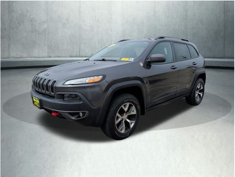 1 image of 2014 Jeep Cherokee Trailhawk