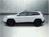 2 thumbnail image of  2016 Jeep Cherokee Altitude