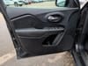 16 thumbnail image of  2016 Jeep Cherokee Limited