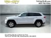 2 thumbnail image of  2016 Jeep Grand Cherokee Laredo