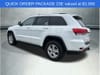 4 thumbnail image of  2016 Jeep Grand Cherokee Laredo