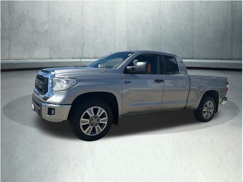1 image of 2016 Toyota Tundra SR5