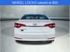 6 thumbnail image of  2017 Hyundai Sonata SE