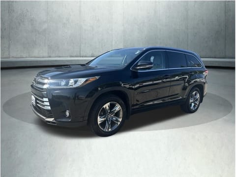 1 image of 2018 Toyota Highlander Limited Platinum