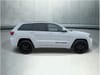 8 thumbnail image of  2019 Jeep Grand Cherokee Altitude