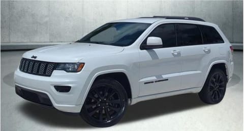 1 image of 2019 Jeep Grand Cherokee Altitude
