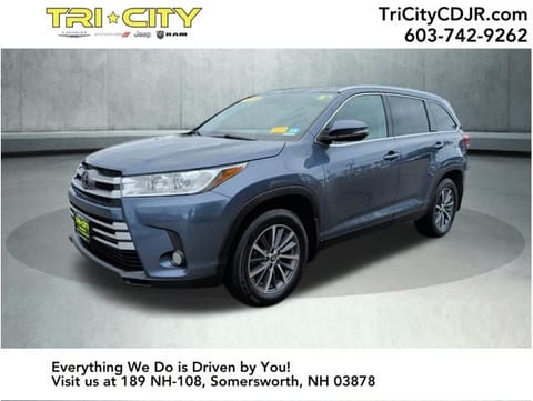 1 image of 2019 Toyota Highlander XLE