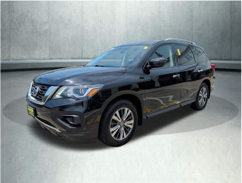1 image of 2020 Nissan Pathfinder S
