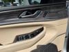 15 thumbnail image of  2022 Jeep Grand Cherokee Limited