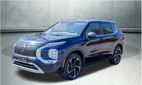 1 image of 2022 Mitsubishi Outlander Black Edition
