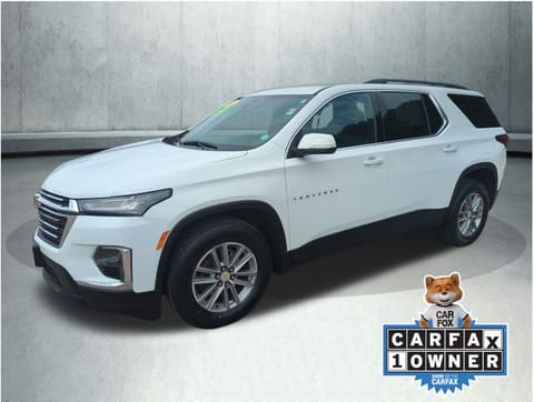 1 image of 2023 Chevrolet Traverse LT