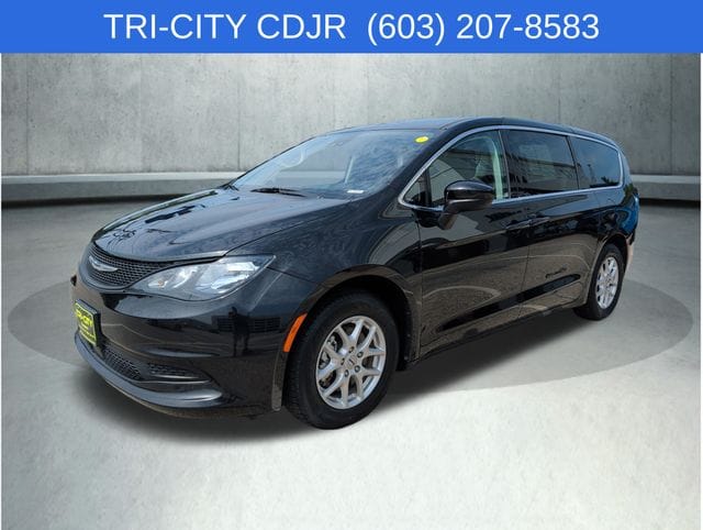 2023 Chrysler Voyager