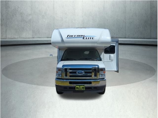 2023 Ford E-Series Cutaway Base - Photo 12