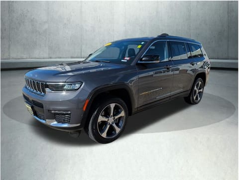 1 image of 2023 Jeep Grand Cherokee L Limited