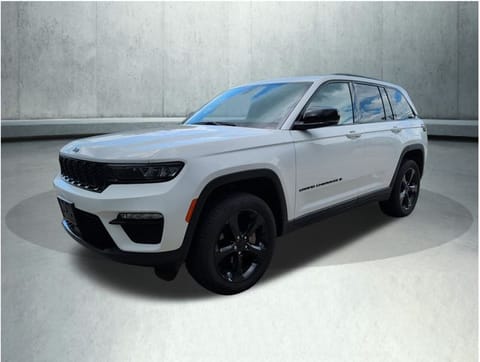 1 image of 2023 Jeep Grand Cherokee Limited