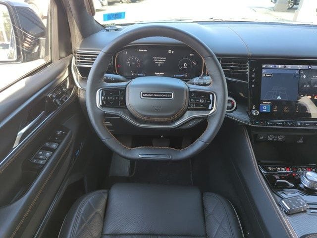 2023 Jeep Grand Wagoneer Series III - Photo 17